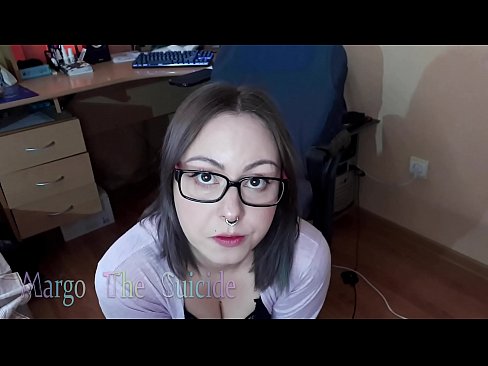 ❤️ မျက်မှန်တပ်ထားသော Sexy ကောင်မလေး Dildo ကို ကင်မရာတွင် နက်ရှိုင်းစွာ စုပ်သည်။ ️ Porno my.porncomixone.ru ❤